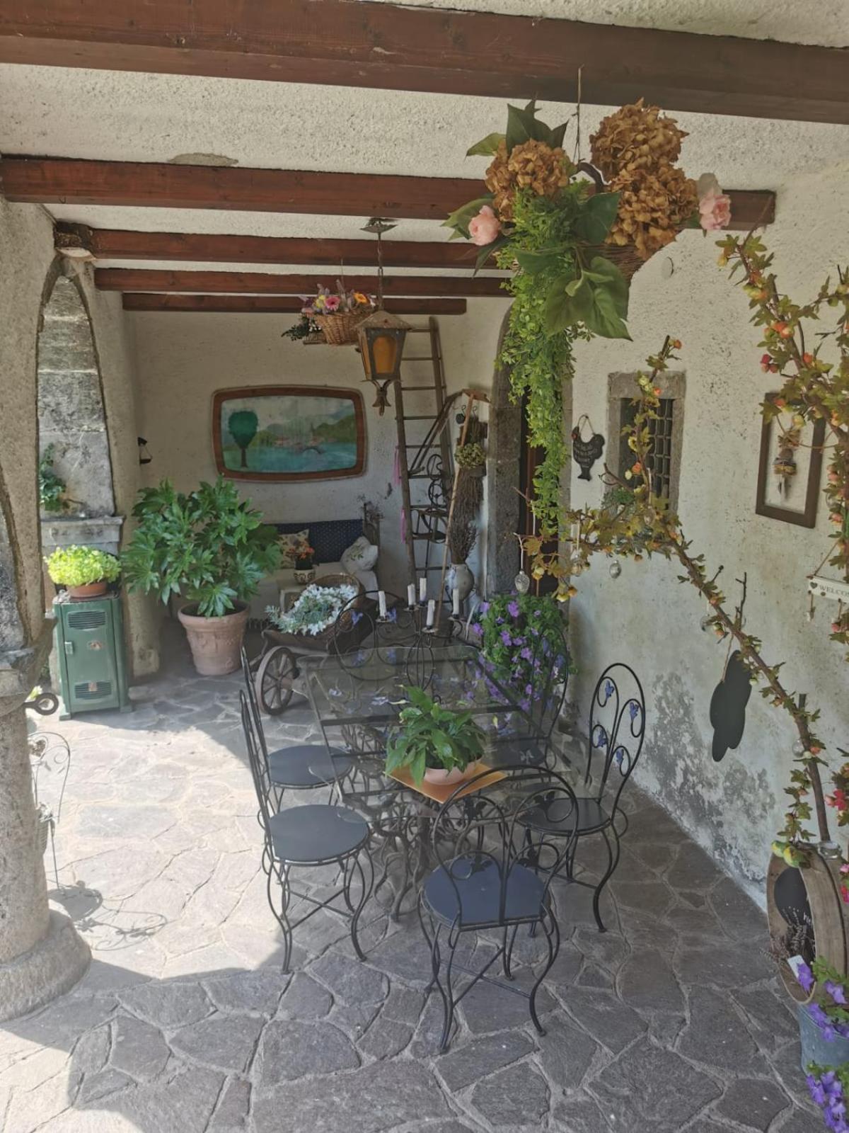 Bed and Breakfast A Casa Di Gianni E Mari Vestone Exterior foto
