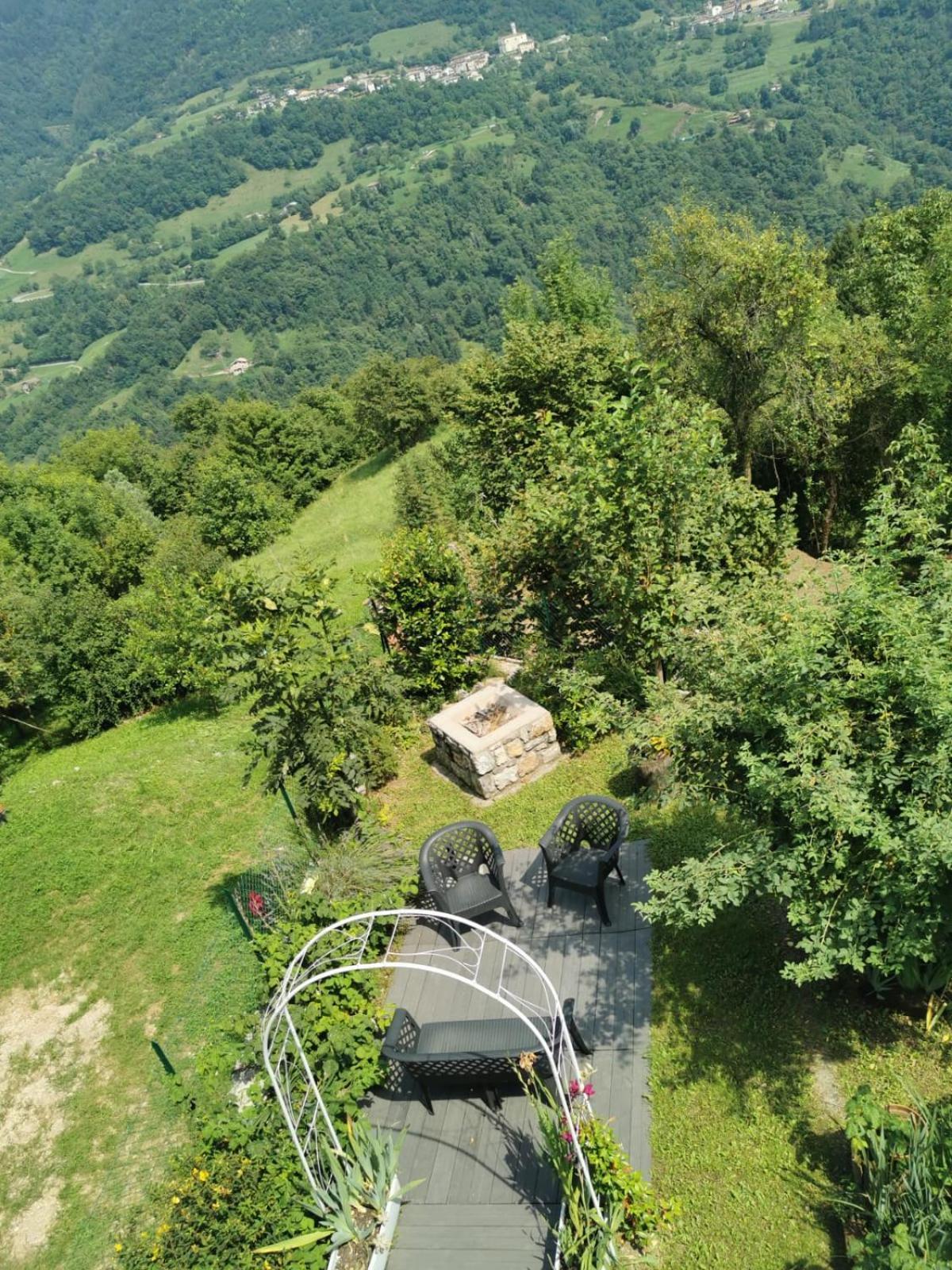 Bed and Breakfast A Casa Di Gianni E Mari Vestone Exterior foto