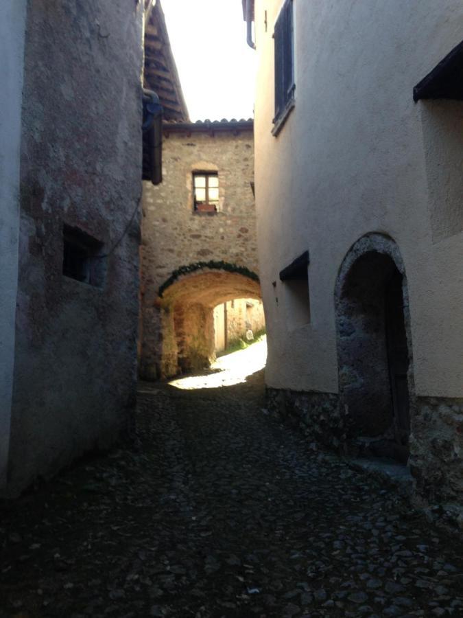 Bed and Breakfast A Casa Di Gianni E Mari Vestone Exterior foto